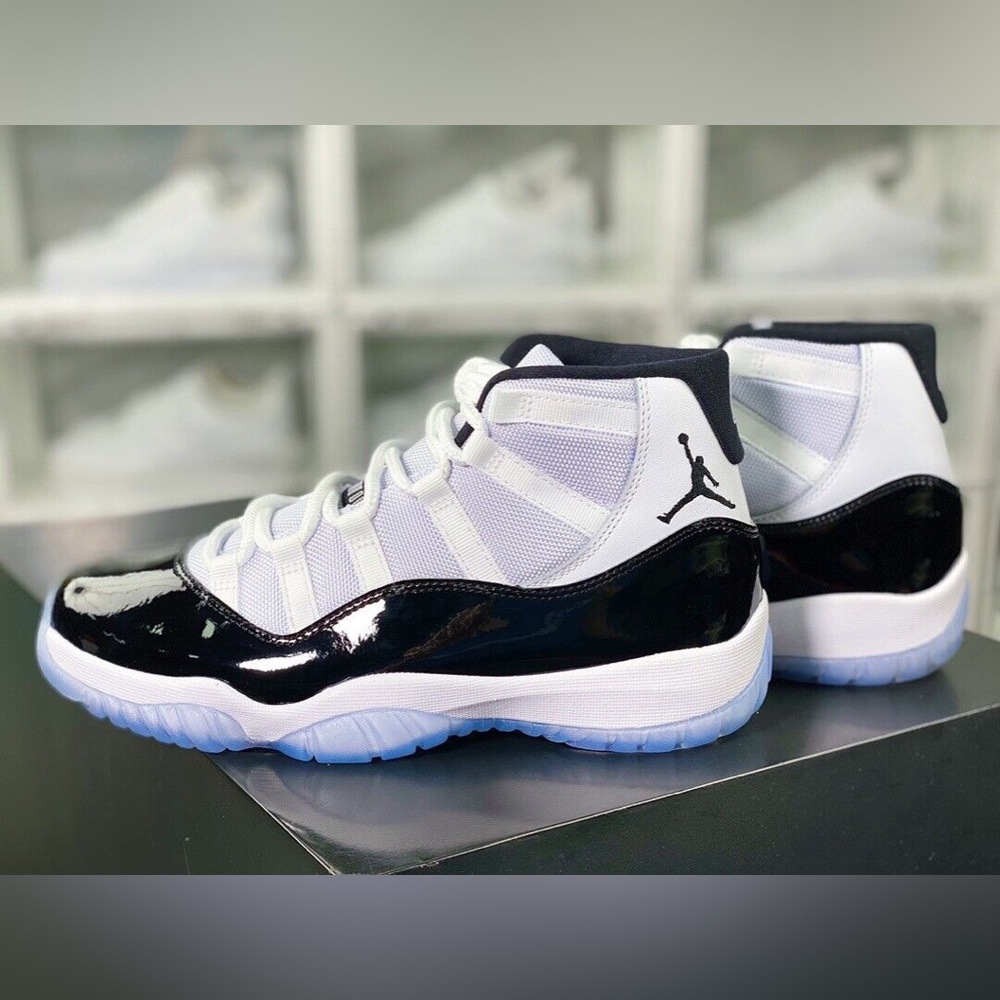 Jordan 11 Retro Concord (2018) Men's Size 8.5